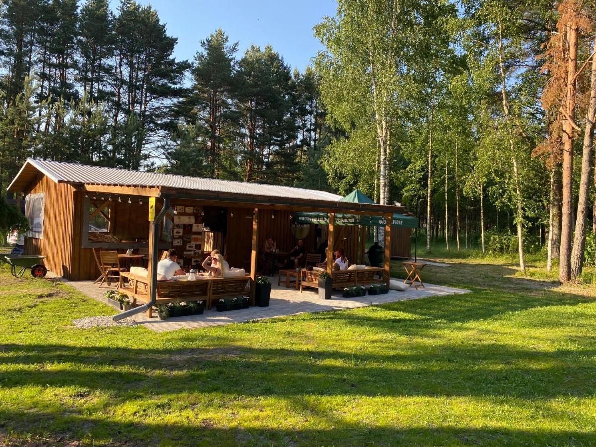 Metsaaeaere Accommodation Uulu Bagian luar foto