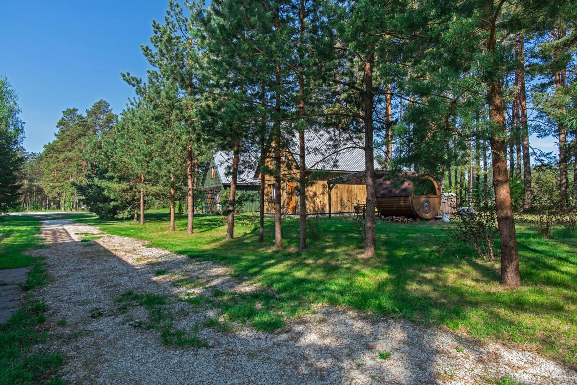 Metsaaeaere Accommodation Uulu Bagian luar foto